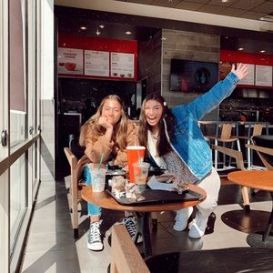 Meet your Posher, Peyton